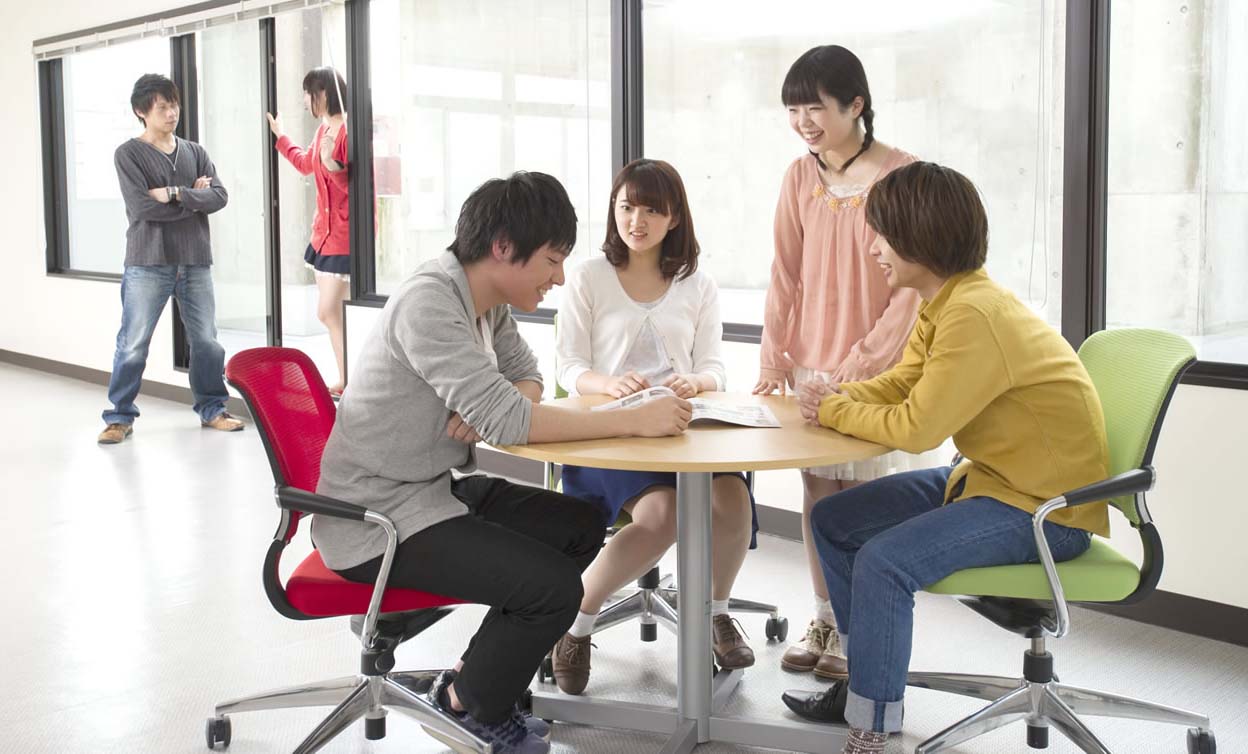 �A�~���[�Y�����g���f�B�A�����w�@�w��21